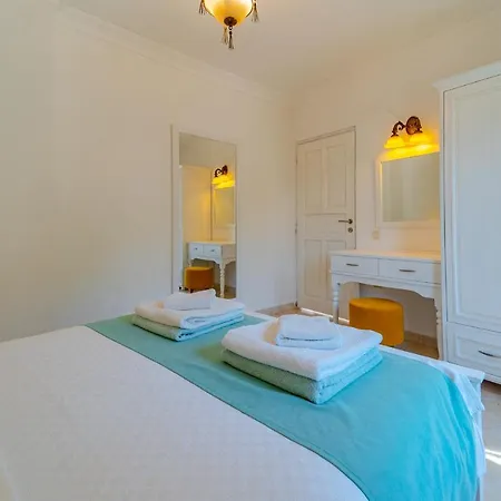 Pier Aparts Apartment *
