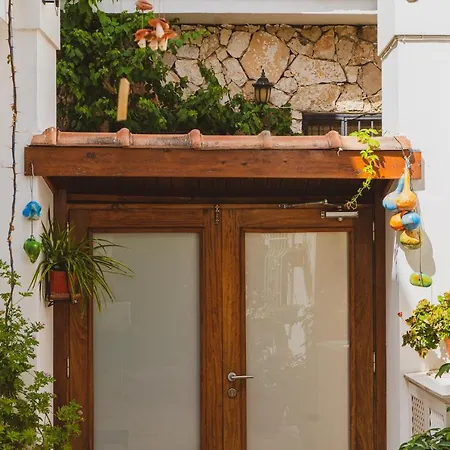 Pier Aparts Kalkan