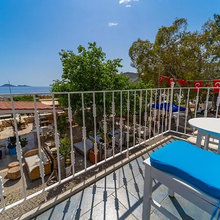 Pier Aparts Apartment
