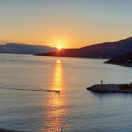Pier & Lejlighed Kalkan