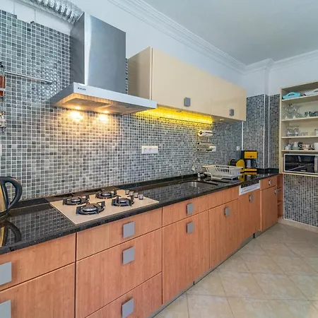 Pier & Lejlighed Kalkan